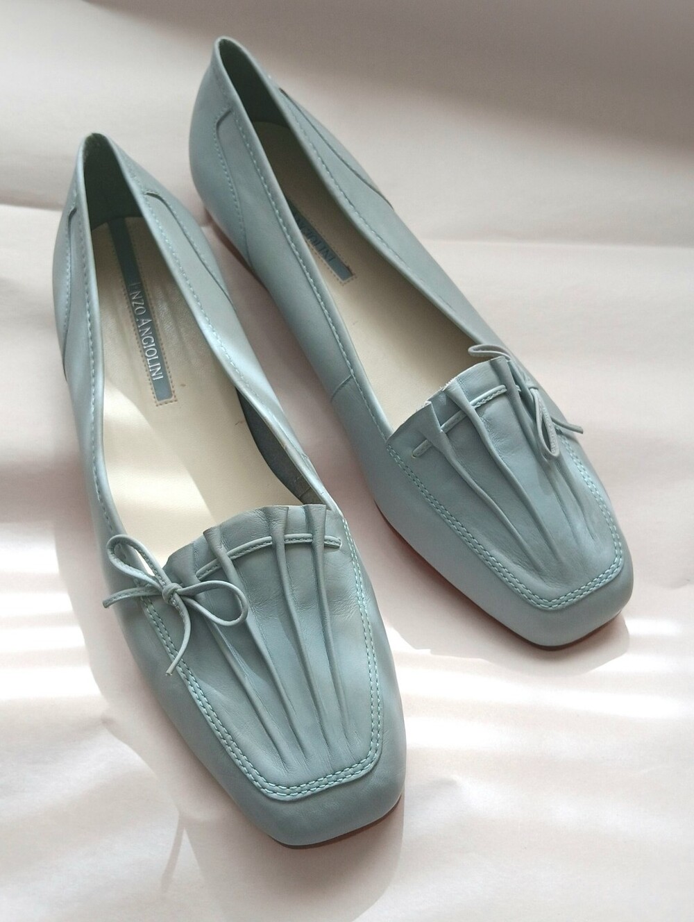 ENZO ANGIOLINI| Pastel Blue 11M Leather Flat Pleated Bow Leather Quiet Luxury
